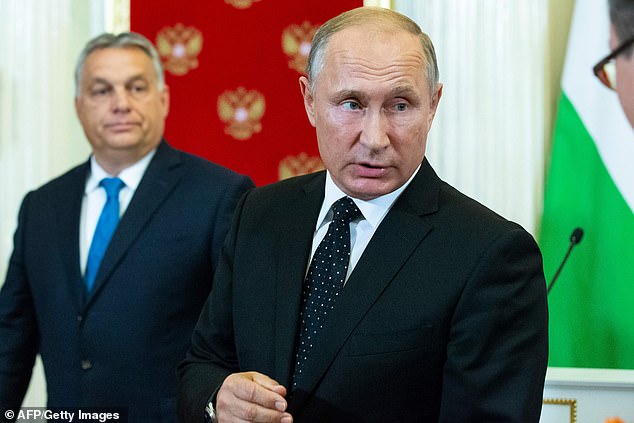 Vladimir Putin și Viktor Orban intr-o conferinta de presa la Kremlin