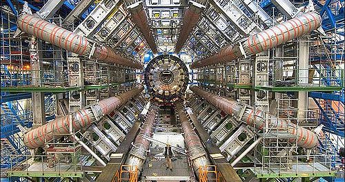 Acceleratorul de particule de la CERN