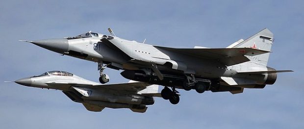 Mig-31 avionul fotografiat cu o racheta anti-satelitMig-31 avionul fotografiat cu o racheta anti-satelit