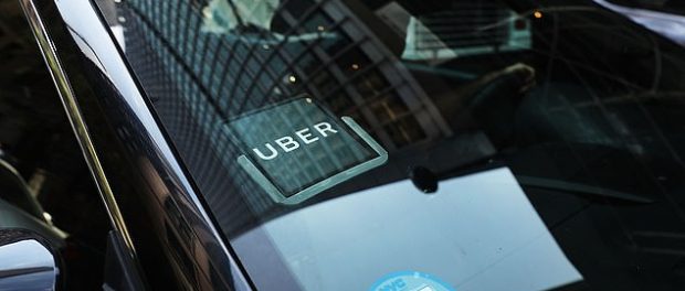 Fals șofer UBER a violat o femeie