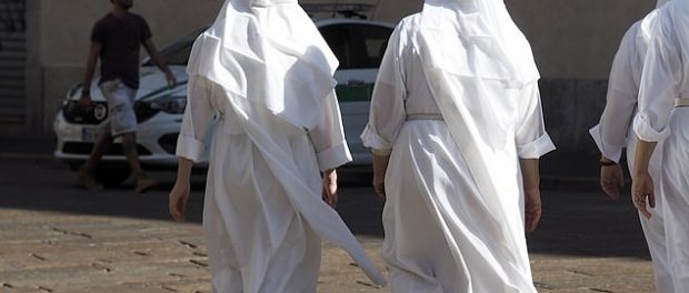 Biserica Catolică a lansat o anchetă după ce două călugărițe misionare au rămas însărcinate în timp ce lucrau în Africa