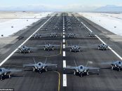 52 de avioane F-35A au fost lansat de la Baza Forețelor Aeriene Hill într-o uriașă desfășurare de forță