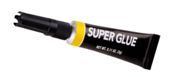 A sigilat vaginul soției cu SUPERGLUE pentru că l-a înșelat cu patru bărbați