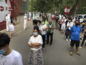 China testează 350000 de persoane la Beijing